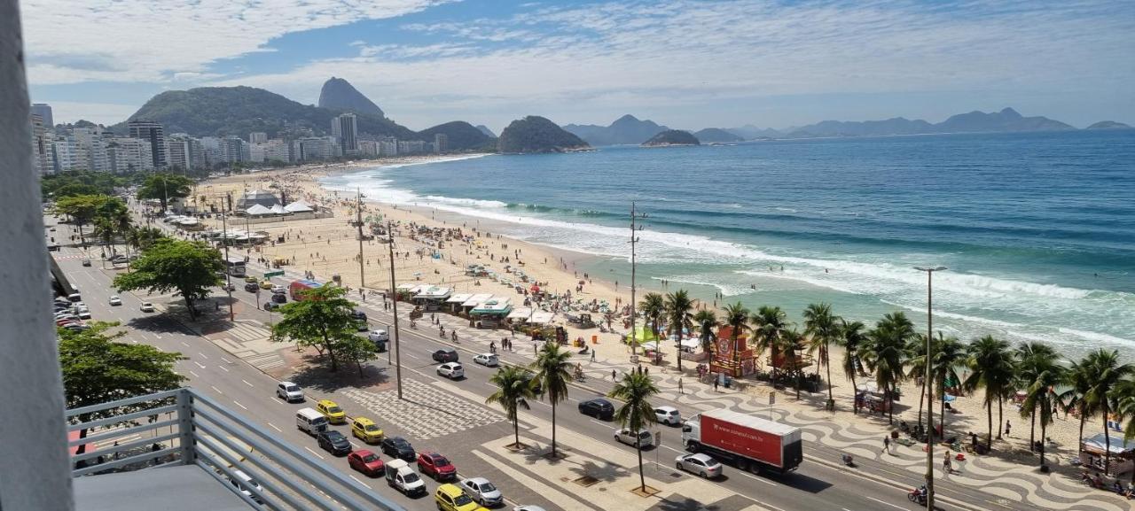 Avenida Atlantica 3318 Copacabana * Rio de Janeiro