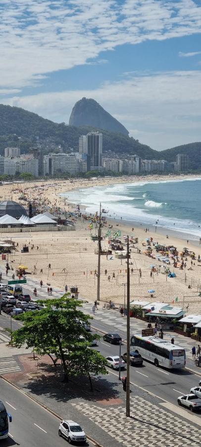 Avenida Atlantica 3318 Copacabana * Rio de Janeiro